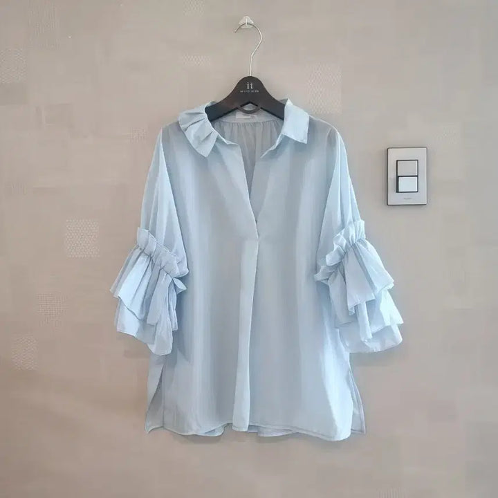 [BUNJANG] Ruffle Sleeve Blouse Sky Blue Oversized / 러플 소매 블라우스 하늘색 오버핏66~88