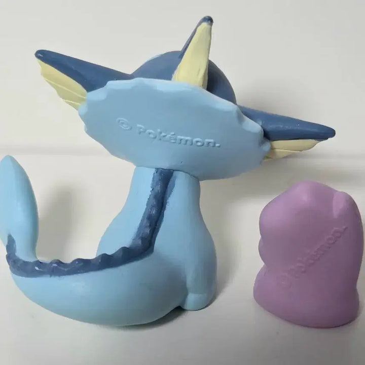 [BUNJANG] Pokemon Metamon Vaporeon Transform Gacha Figure / 포켓몬 변신 메타몽 샤미드 피규어 가챠