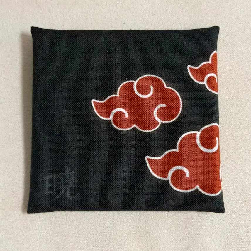[BUNJANG] Naruto Akatsuki Look-up Handmade Cushion / 나루토 아카츠키 룩업 수제 제작 방석