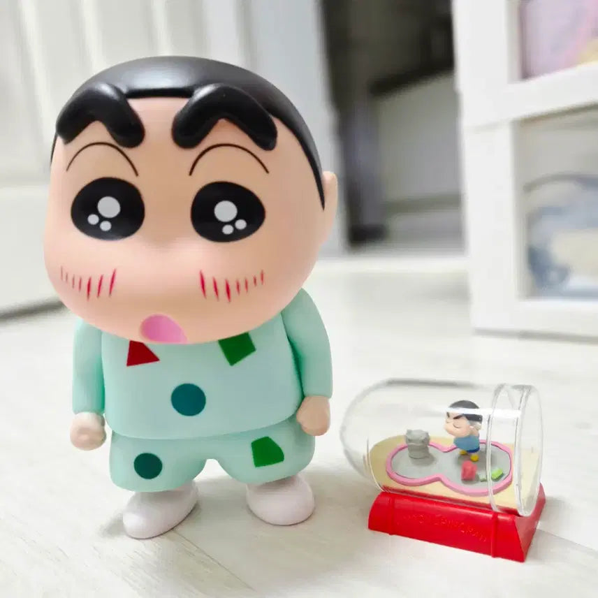 [BUNJANG] Crayon Shin-chan Sand Play Terrarium Figure / (할인)짱구는 못말려 모래놀이 테라리움 피규어