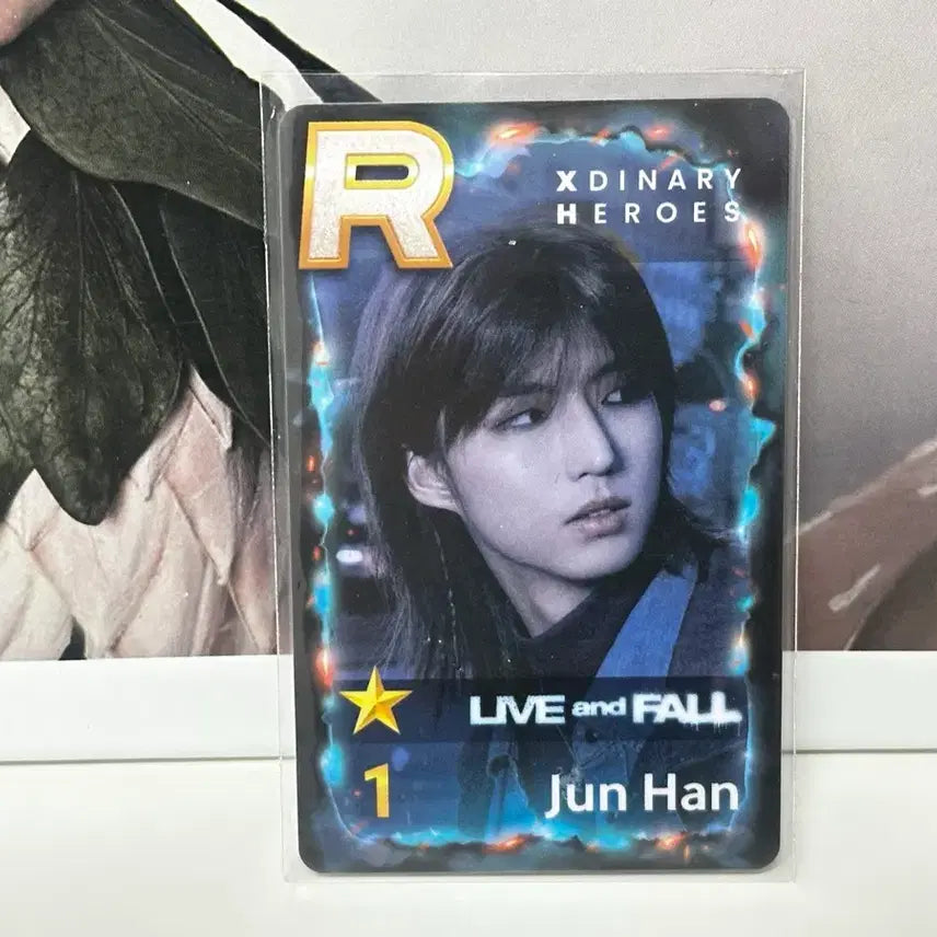 [BUNJANG] Xdinary Heroes JUNHAN Photocard Live and Fall Version / 엑스디너리 히어로즈 (XDH) 준한 포토카드 양도 엑디즈