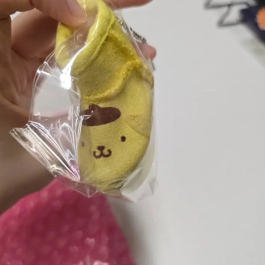 [BUNJANG] Sanrio Pompompurin Ugg Boots Random Keyring / 산리오 폼폼푸린 어그부츠 폼푸 랜덤키링