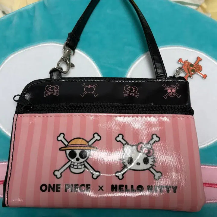 [BUNJANG] Hello Kitty x Chopper Mini Bag (Pouch) / <7/20부터 구매 가능> 헬로키티X쵸파 미니백(파우치)