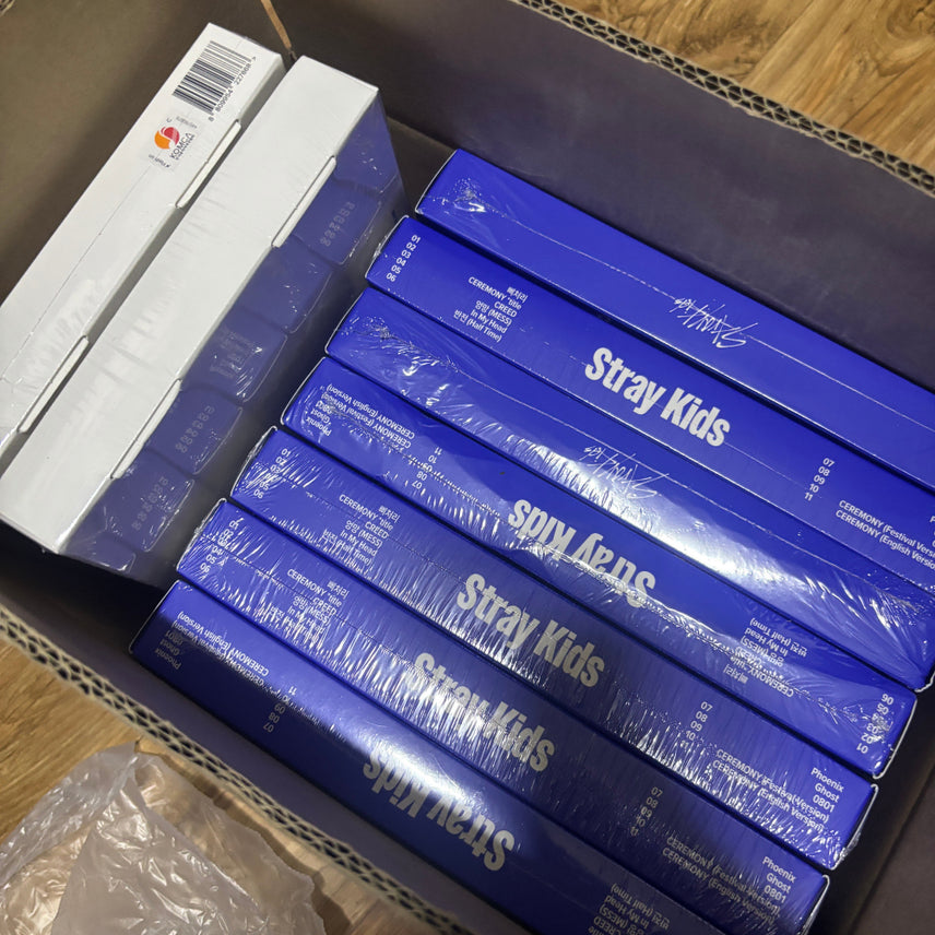 [BUNJANG] Stray Kids KARMA Album (Sealed) with Extras / 미개봉 새상품 스키즈 KARMA 앨범 덤포함