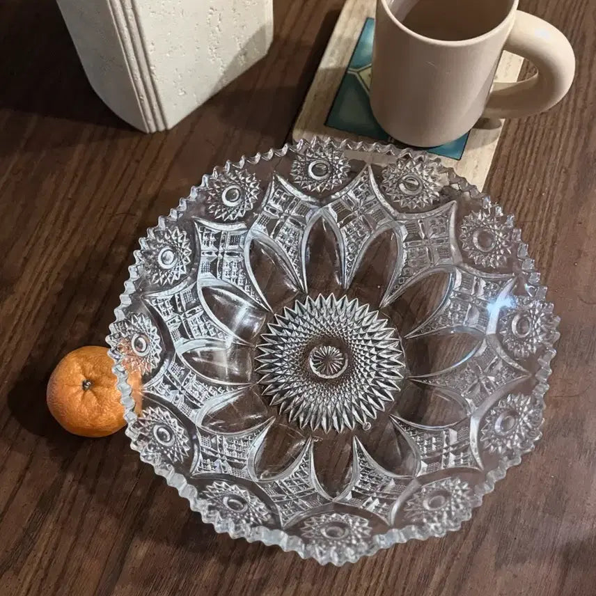 [BUNJANG] Large Crystal Ball Fruit Basket Vintage European Interior Object / [이번주까지만 판매] 미국 앤틱 대형 크리스탈볼 인테리어 유리 오브제 과