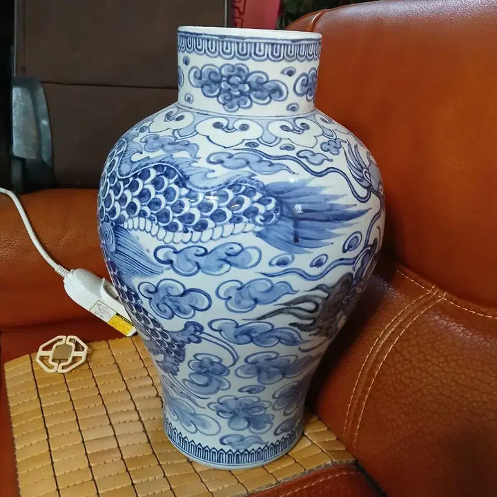 [BUNJANG] Celadon Vase with Dragon Motif / 청화백자