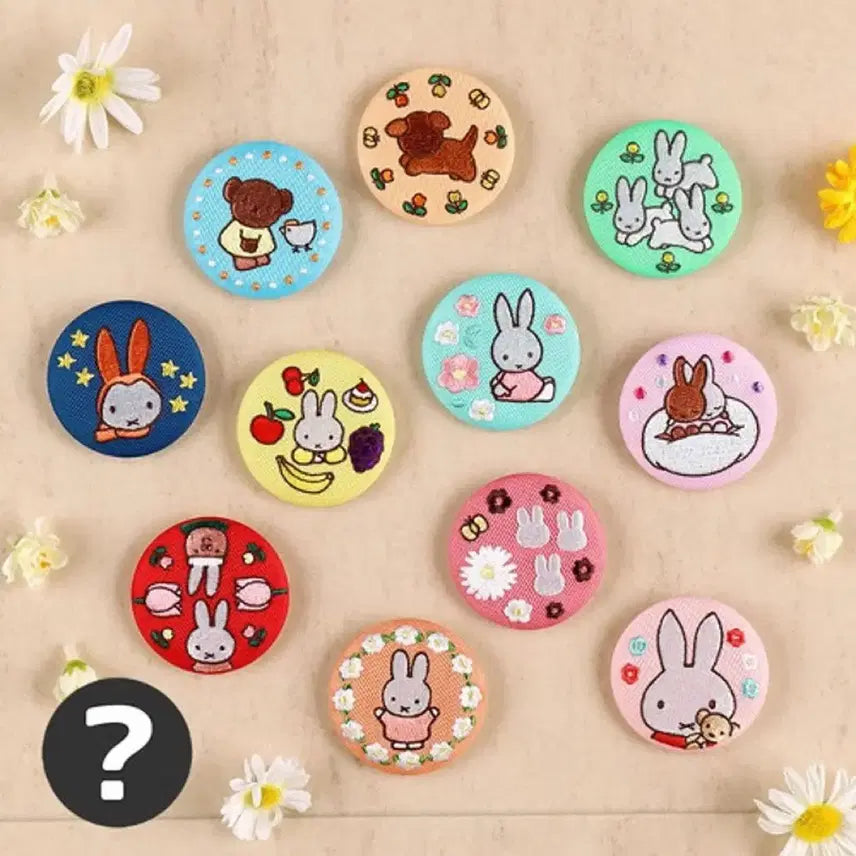 [BUNJANG] Miffy Embroidered Badge Random / 미피 자수 뱃지 랜덤