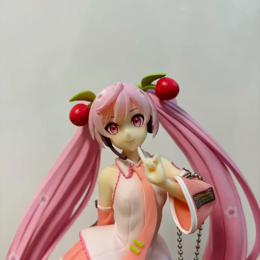 [BUNJANG] Sakura Miku Figure with Kamagochi Keychain / 사쿠라미쿠 피규어