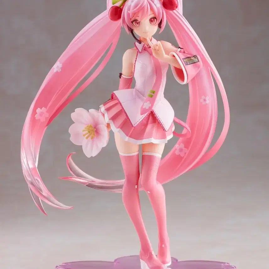 [BUNJANG] Sakura Miku Figure with Kamagochi Keychain / 사쿠라미쿠 피규어