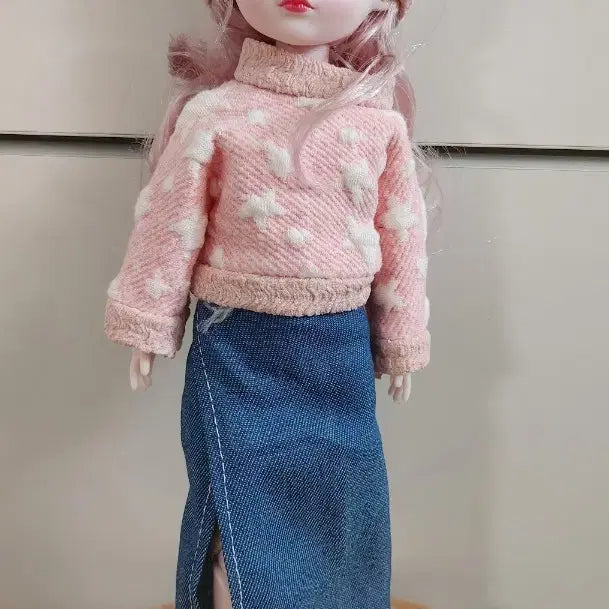 [BUNJANG] Ball-Jointed Doll with Pink Hat and Fashionable Outfit / 구체관절인형