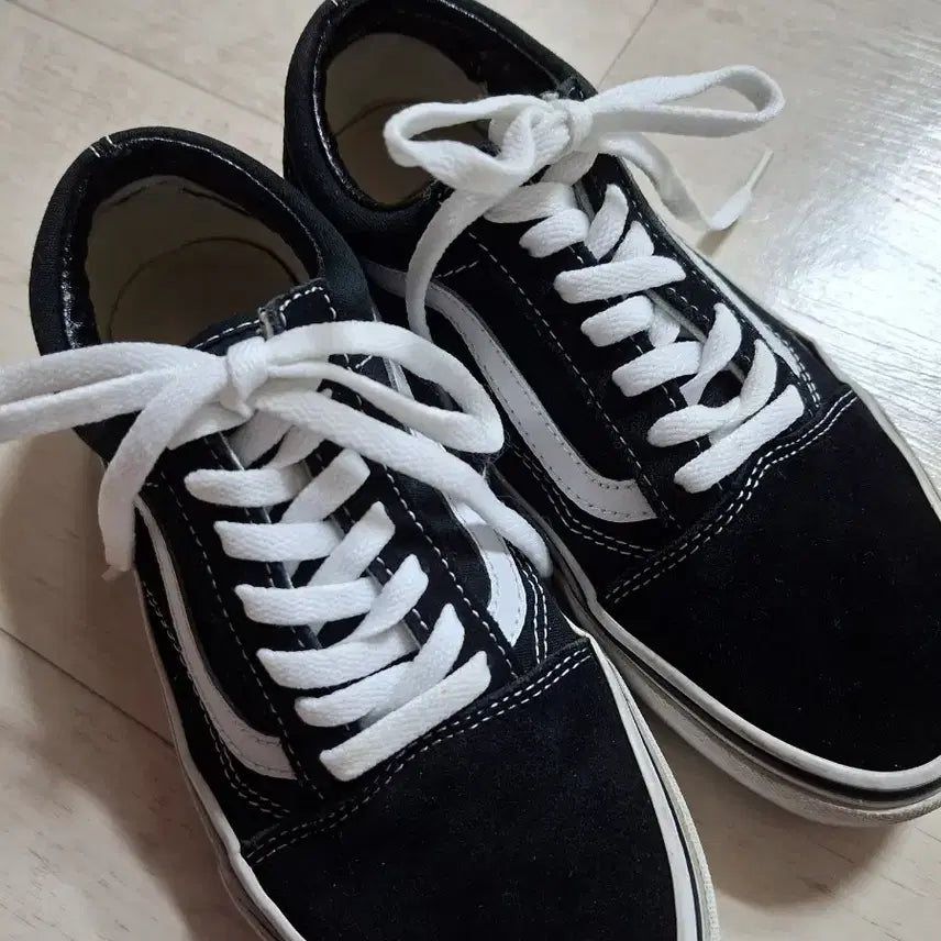 [BUNJANG] Vans Old Skool Black Sneakers / 반스 올드스쿨 블랙 스니커즈