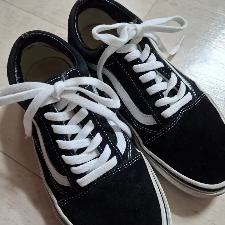 [BUNJANG] Vans Old Skool Black Sneakers / 반스 올드스쿨 블랙 스니커즈