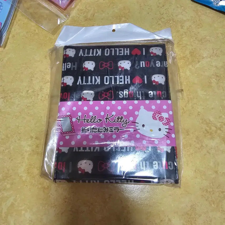 [BUNJANG] Sanrio Hello Kitty Folding Portable Mirror - Vintage Japanese Stationery / 정품 / 일본 고전 문구 ] 산리오 헬로키티 접이식 휴대용 거울