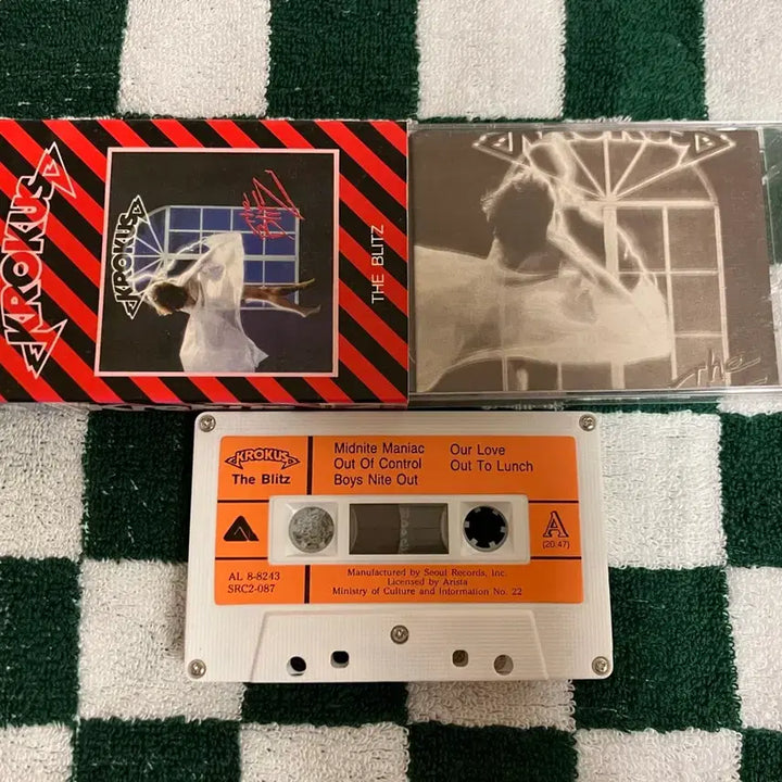 [BUNJANG] Crocus The Blitz 80s Cassette Tape / 80년대 크로커스 The Blitz 카세트테이프