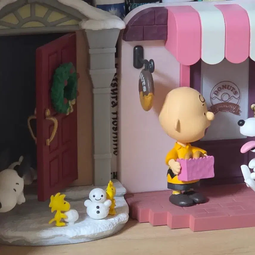 [BUNJANG] Snoopy, Woodstock, Charlie Brown Store Figure Decoration Set / 스누피 도어 리멘트 우드스탁 찰리브라운 상점 피규어 장식