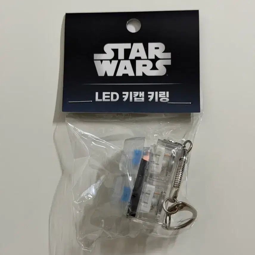 [BUNJANG] Star Wars LED Keyring - Darth Vader, Stormtrooper, Mandalorian &amp; Grogu / 스타워즈 LED 키캡 키링 다스베이더 만달로리안과 그로구 팝업
