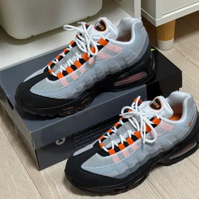 [BUNJANG] Nike Air Max 95 OG Mandarin / 나이키 에어맥스 95 OG 만다린 265