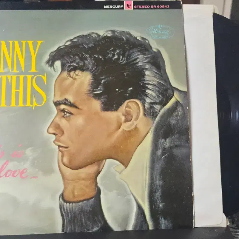 [BUNJANG] Johnny Mathis This Is Love LP (US Pressing) / 조니마티스_This Is Love_LP(US)