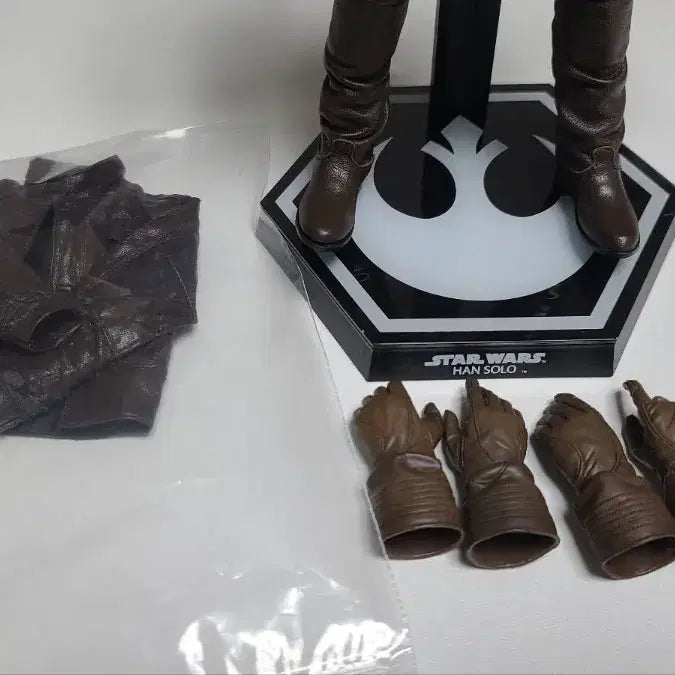 [BUNJANG] Hot Toys 1/6 Star Wars: The Force Awakens Han Solo / HOT TOYS 1/6 스타워즈7 깨어난 포스 - 한솔로