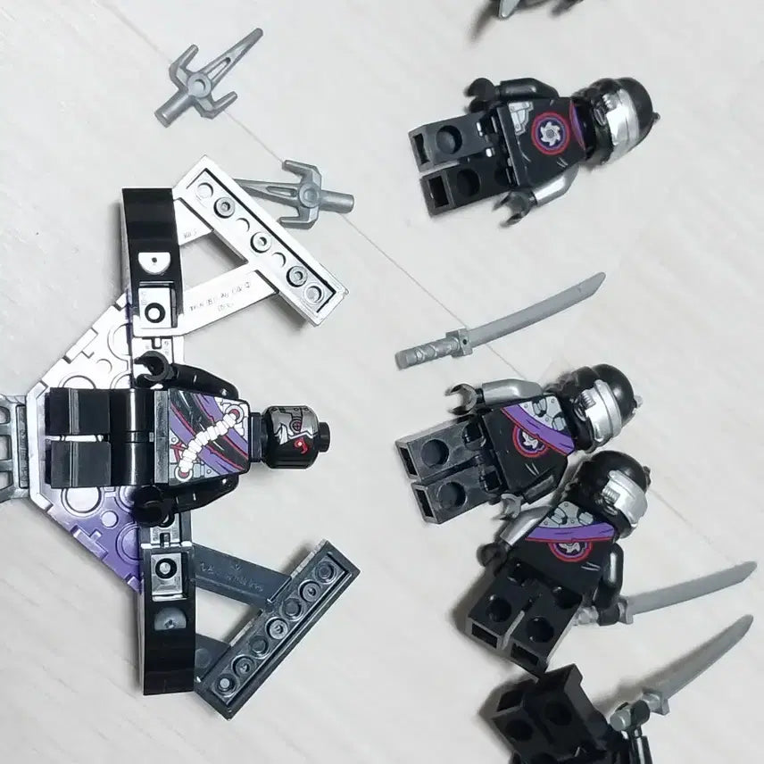 [BUNJANG] LEGO Ninjago Crypton Nindroids Army Figures Bundle Set / 레고 닌자고 크립토 닌드로이드 군대 피규어 일괄