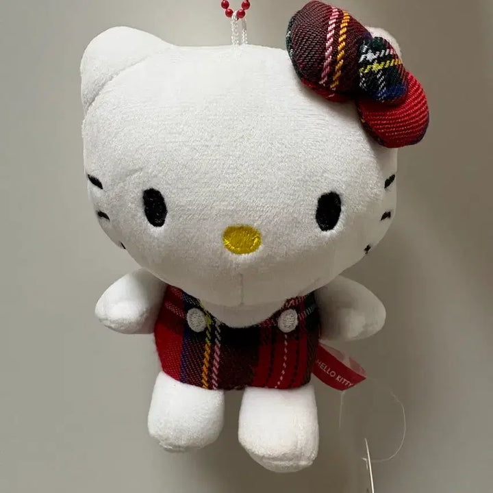 [BUNJANG] Sanrio Hello Kitty Tartan Check Doll Keyring / 산리오 정품 헬로키티 타탄체크 인형 키링