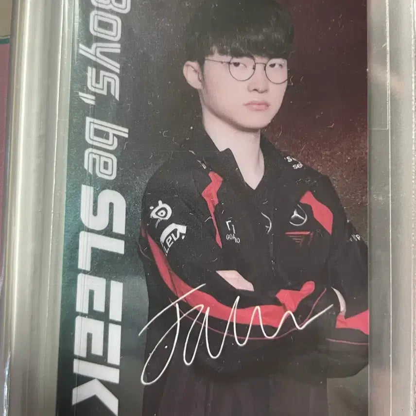 [BUNJANG] Sleek x T1 Faker Photocard / Sleek x T1 콜라보 페이커 포토카드 양도합니다!