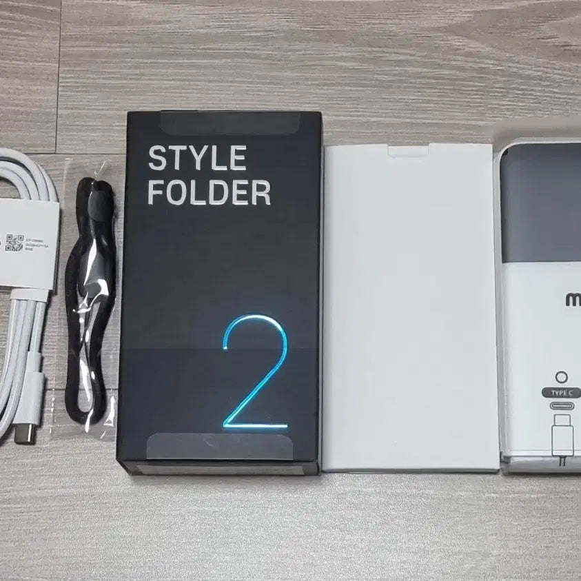 [BUNJANG] Style Folder 2 M140 Unlocked Feature Phone / 새상품)스타일폴더2  M140