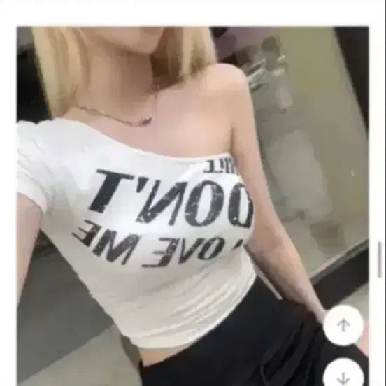 [BUNJANG] A-bly Off-Shoulder Top / 에이블리 오프숄더 새상품