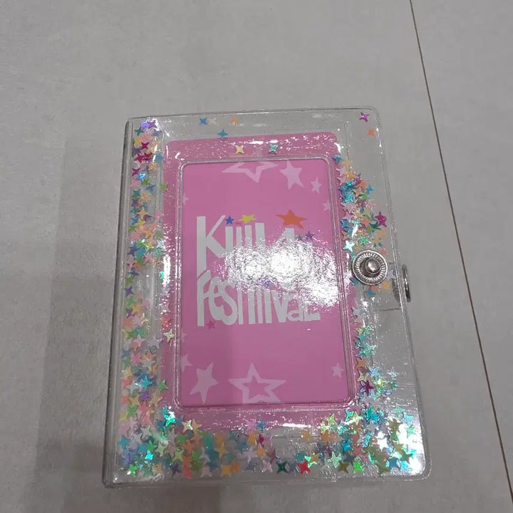 [BUNJANG] Kiki Fancon Collection Book (featuring Lee Sol Photocard) / 키키 팬콘 md 콜렉트북 + 이솔 포카