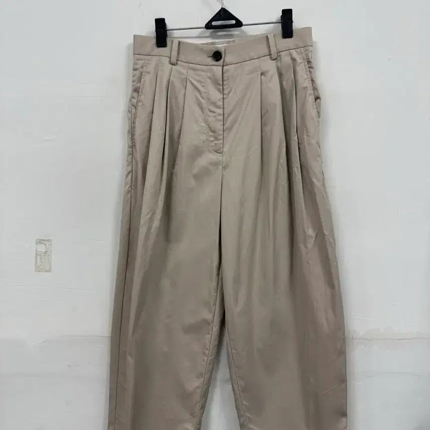 [SOLD OUT] (Eur36)COS 코스 여자 배럴 레그팬츠