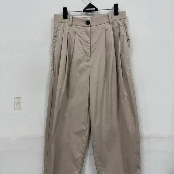 [SOLD OUT] (Eur36)COS 코스 여자 배럴 레그팬츠