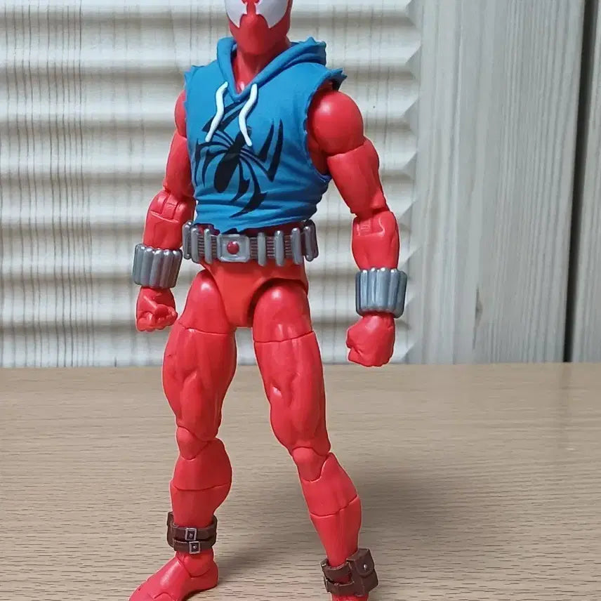 [BUNJANG] Marvel Legends Retro Scarlet Spider-Man 6-inch Figure / 마블레전드 레트로 스칼렛 스파이더맨 6인치 피규어