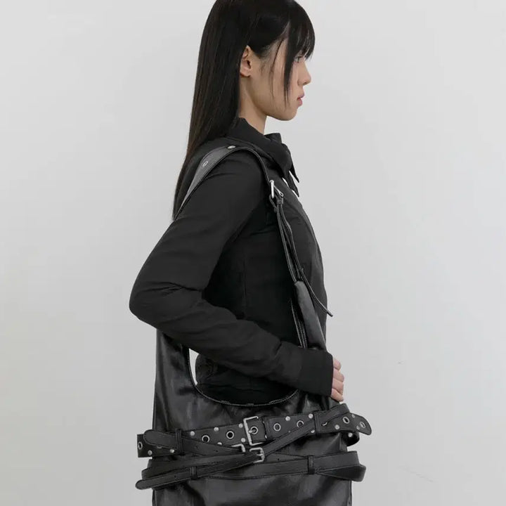 [BUNJANG] Flareup Belted Shoulder Bag / Crossbody Bag (Black, Mint Condition) / 플레어업 벨티드 숄더백 ,크로스백 (블랙,사용감없음)