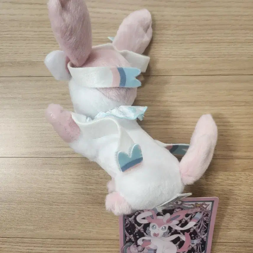 [BUNJANG] Pokemon Sylveon High Five Collection Plush Doll / 님피아 포켓몬 하이파이브 컬렉션 봉제 인형 서울숲 포레스트 팝업 이브이즈