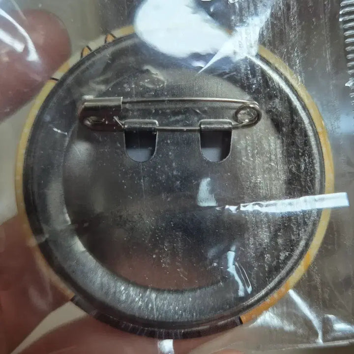 [BUNJANG] Katekyo Hitman Reborn! Giotto Tin Badge / 가히리 지오토 캔뱃지
