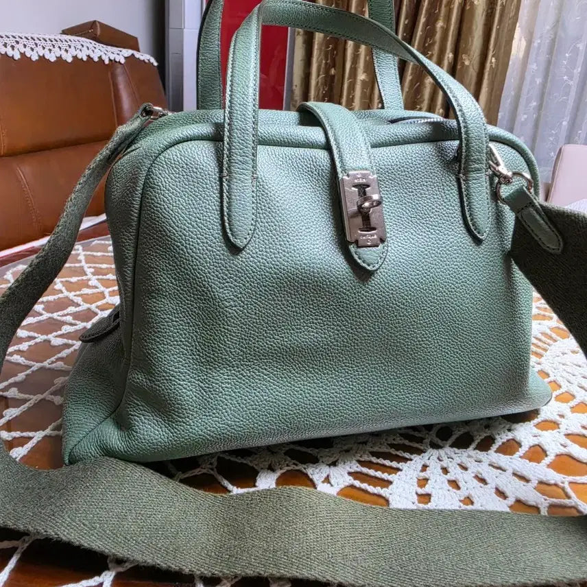 [BUNJANG] BUNQ TOCK Tote Medium Moss Green / 분크 토크 토트 미디움 모스그린.