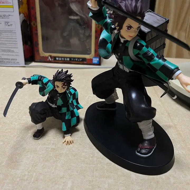 [BUNJANG] Demon Slayer Tanjiro Figure Bundle (Box Included) / 귀칼 탄지로 피규어 일괄(박스O)