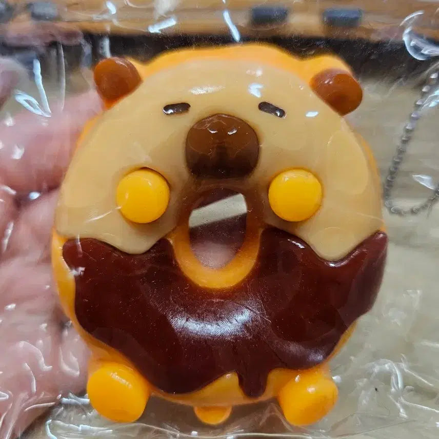 [BUNJANG] Bongmanmal Capybara Donut Handmade Squishy Toy / (봉만말) 카피바라 도넛 수제말랑이