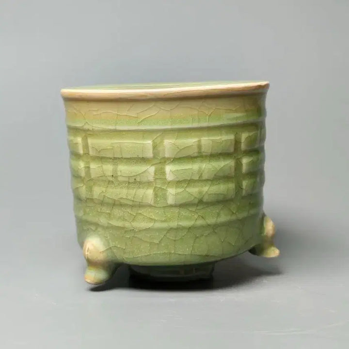 [BUNJANG] Late Qing Dynasty Celadon Porcelain Tripod Censer with Bagua Motif / [진품] 청대 말기 팔괘문 용천요 삼족 향로 중국도자기 골동품 수집품
