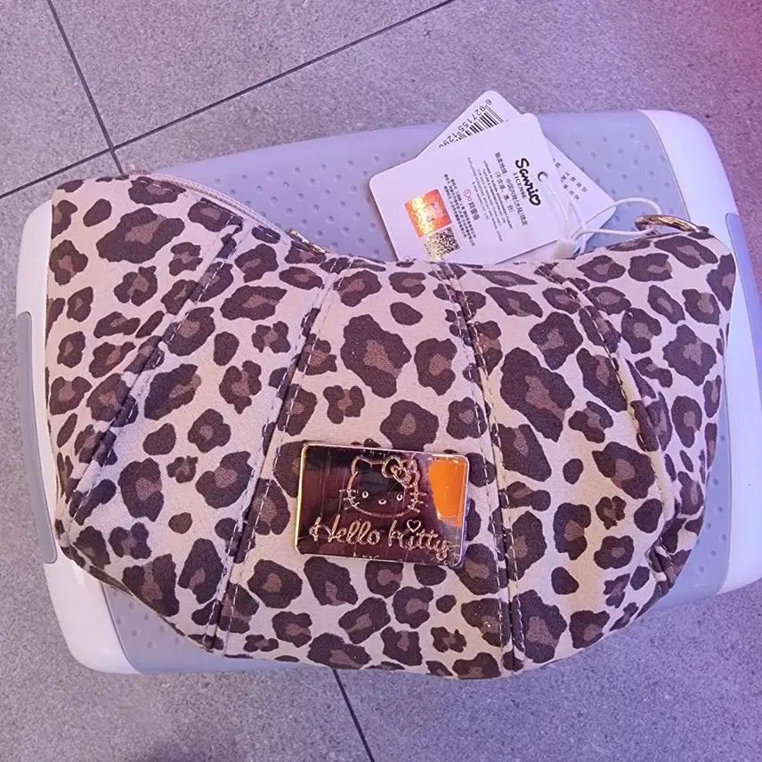 [BUNJANG] Hello Kitty Leopard Goods Set (4 Items) / 헬로키티 레오파드 굿즈 4종 세트