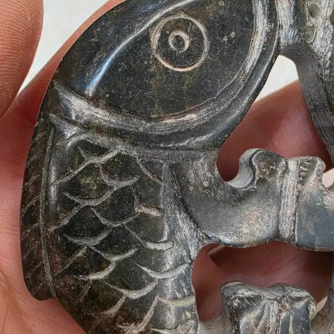[BUNJANG] Gogok (Pendant) with Double Fish Motif / 고옥에강옥 쌍어문옥 0528