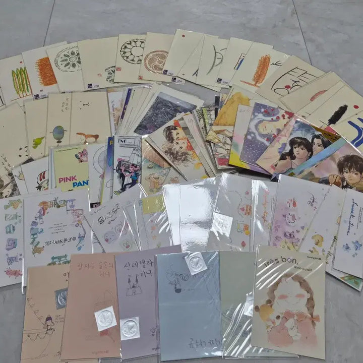 [BUNJANG] Rare Postcards Collection (40 Years) / 90년대 희귀한 엽서들(사진참고)