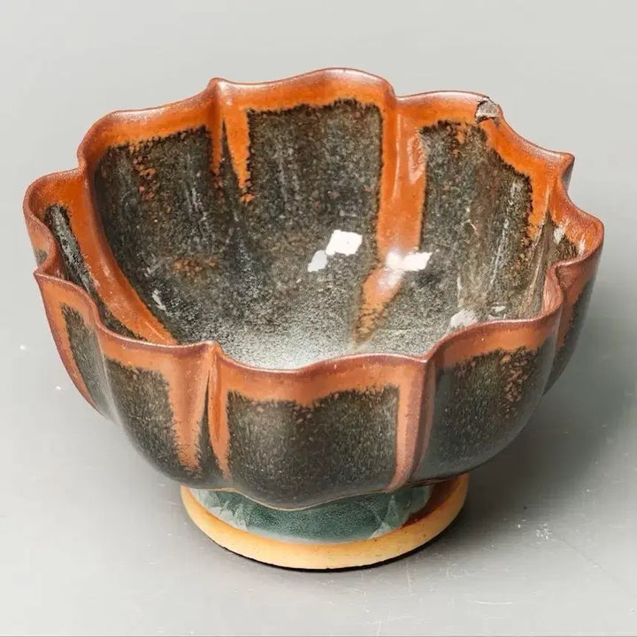 [BUNJANG] Yongcheon Kiln Black Glazed Lotus Bowl - Late Ming Dynasty Excavated Celadon Porcelain / [진품] 명대 말기 출토품 용천요 흑유 능화잔 중국도자기 골동품 수집품
