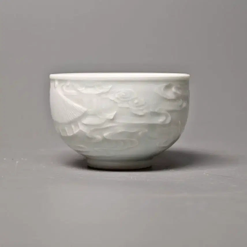 [BUNJANG] Daming Xuande Period White Porcelain Landscape Cup / 대명선덕년제명 방고 순백자 양각 풍경문 잔 중국도자기 골동품 수집품