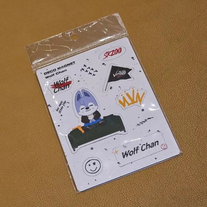 [BUNJANG] Stray Kids Bang Chan Wolf Chan Deco Magnet Official Goods / 스트레이키즈 스키즈 스키주 방찬 울프찬 데코 마그넷 자석 공식 굿즈