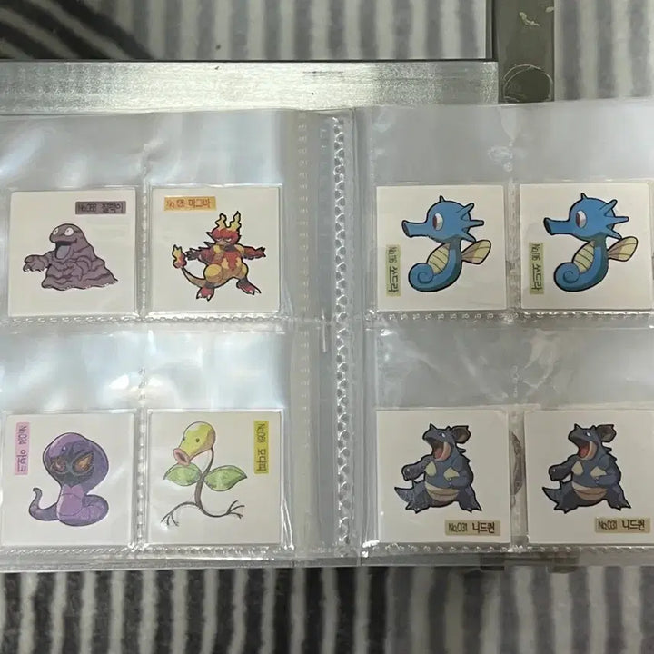 [BUNJANG] Pokemon DP 2010 Set (Mewtwo &amp; 23 others) Stickers Bundle / 포켓몬 dp 2010년 버전 뮤츠 외 23종 일괄판매 포켓몬스터 띠부씰