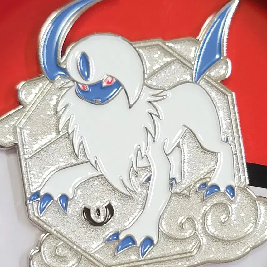[BUNJANG] Pokemon Forest Limited Edition Metal Badge Set 2 with Monster Ball Tin Case / 포켓몬30주년한정 100메탈뱃지 라프라스+체리버 반짝이 (한국한정)