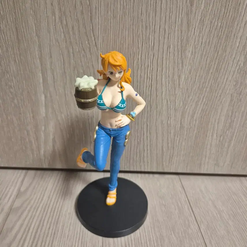 [BUNJANG] One Piece Nami Figure 2-Figure Set / 원피스 나미 피규어 2개일괄 판매