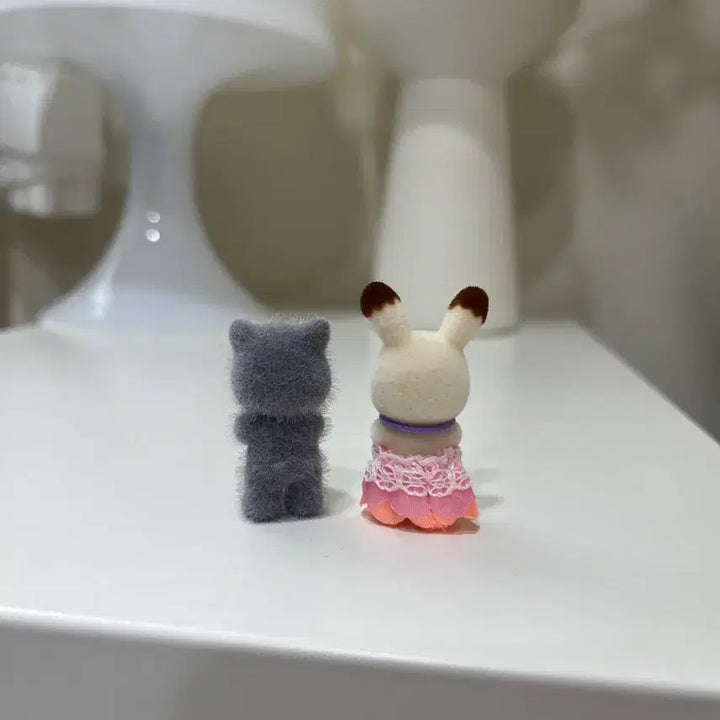 [BUNJANG] Sylvanian Families Persian Cat Choco Rabbit / 실바니안 페르시안 고양이 초코 토끼