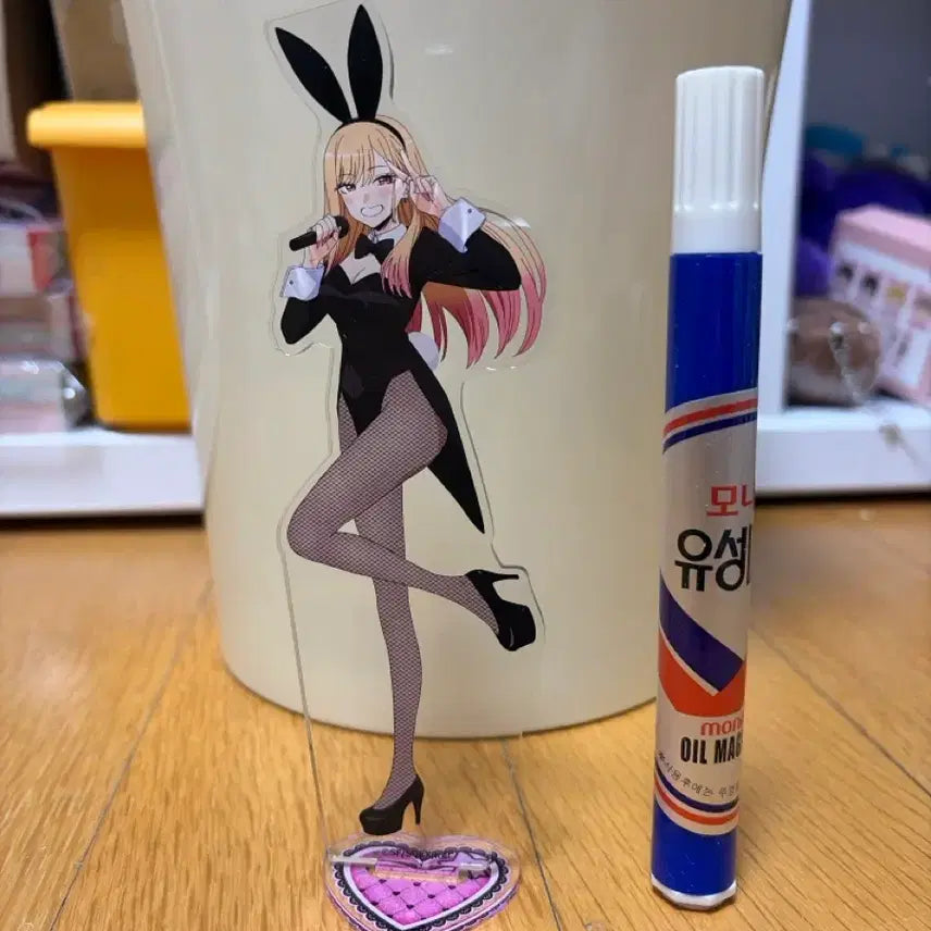 [BUNJANG] G-Bisque Dol Bunny Version Acrylic Stand / 그비스크돌은사랑을한다. 아크릴스탠드. 버니버전